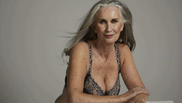 Peut-on coucher avec des femmes matures et des mamies ?